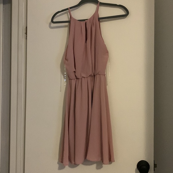 Pink dress - Picture 2 of 4